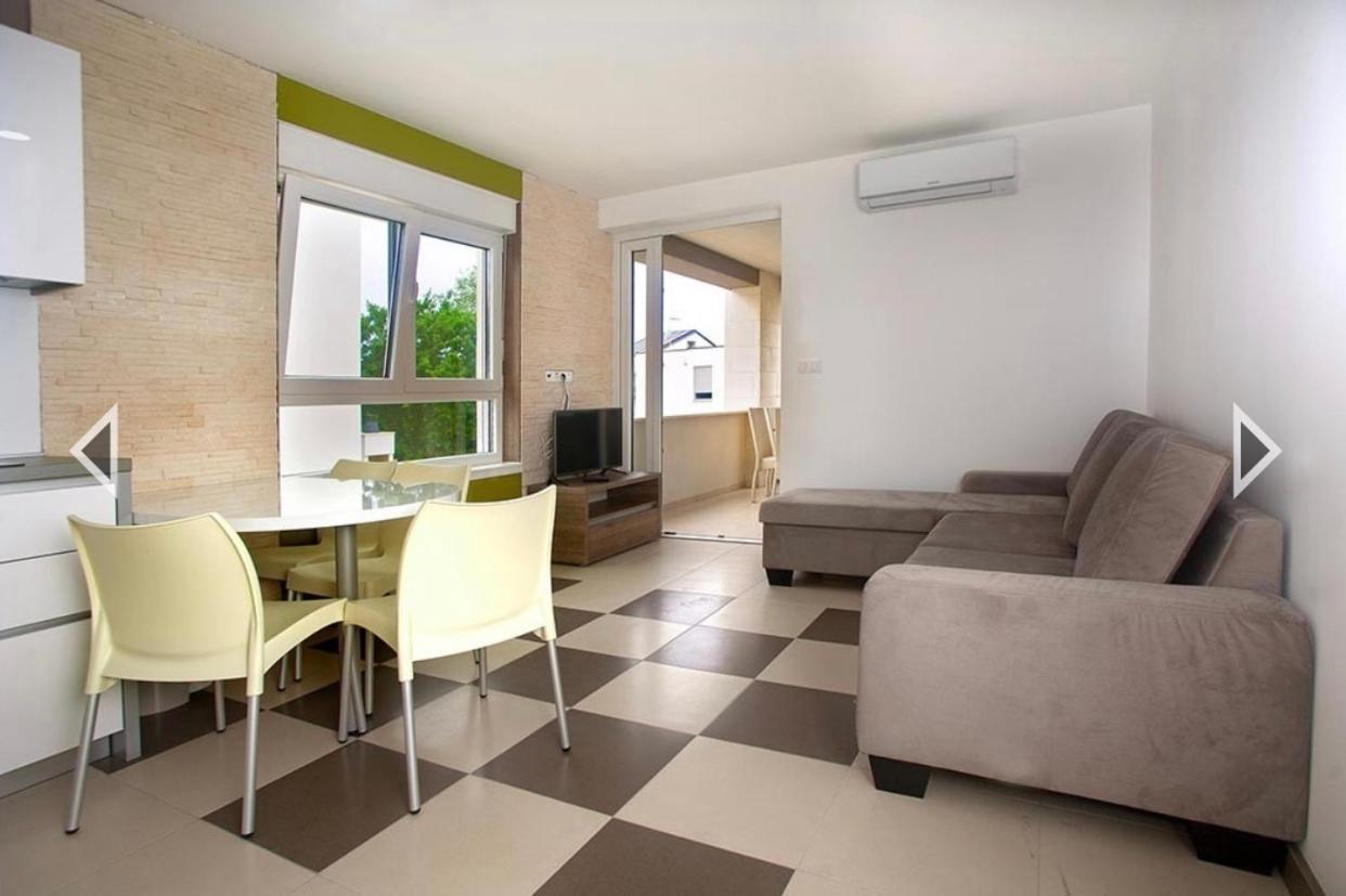 Daska Apartmani Njivice Bagian luar foto
