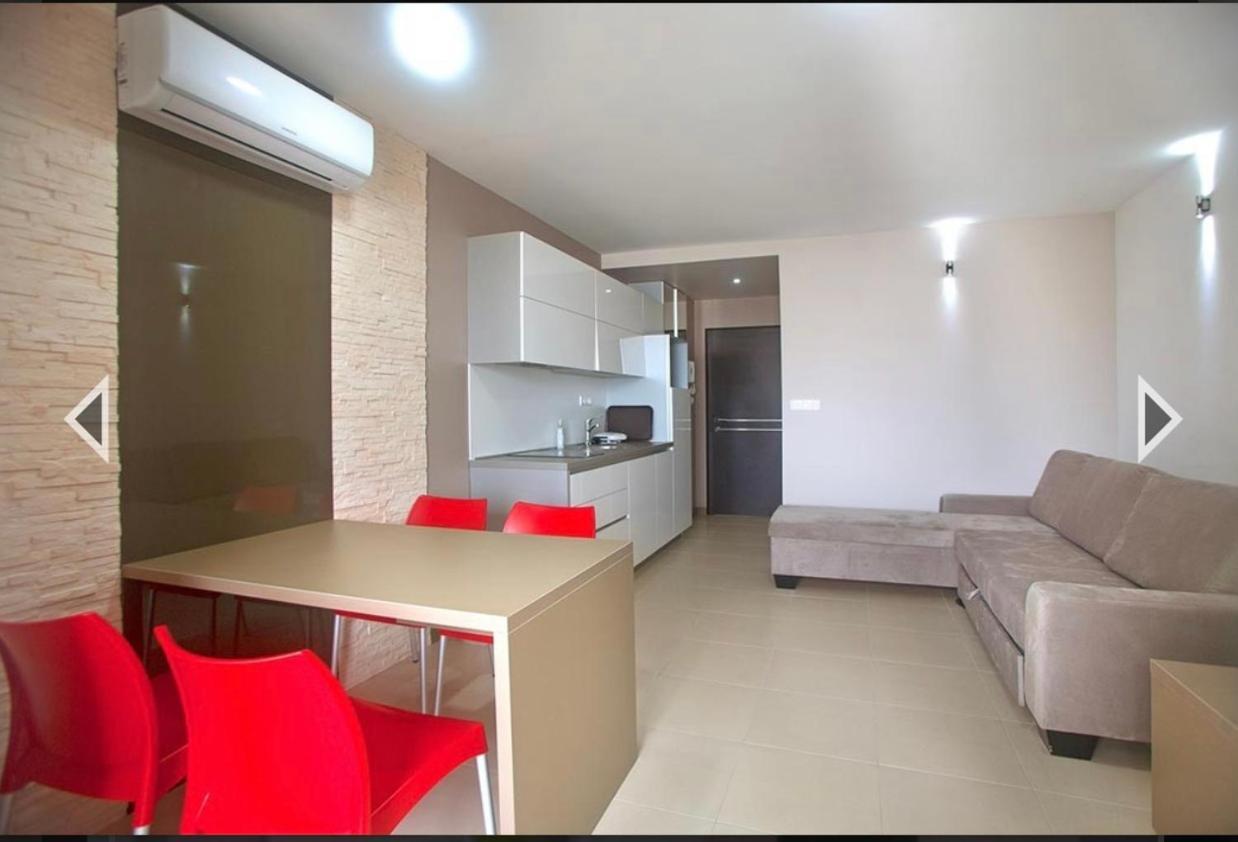 Daska Apartmani Njivice Bagian luar foto